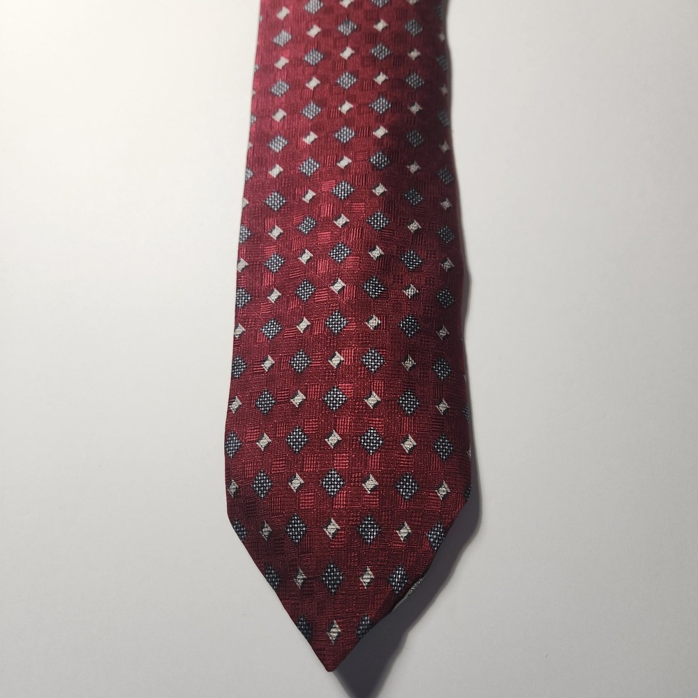 Meeting Street Mens Silk Tie Burgundy Red Geometric Diamond Pattern Made in USA